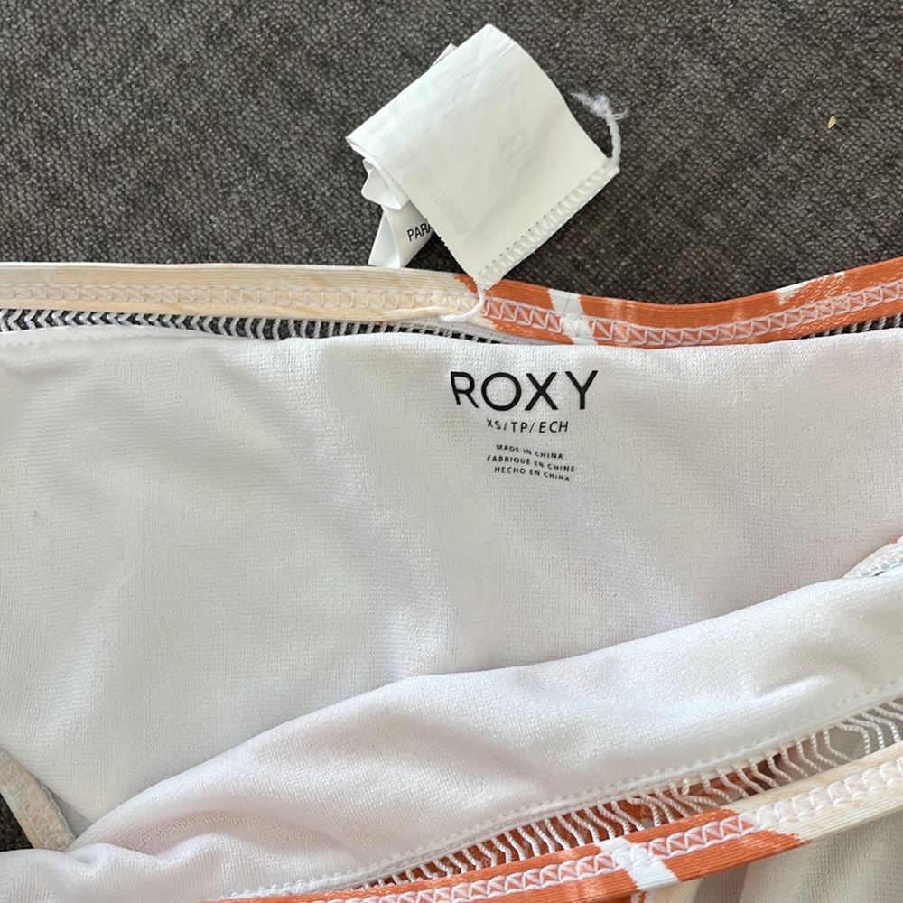 roxy bikini bottoms - Picture 3 of 4